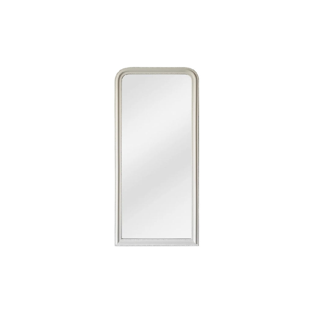 Miroir élégant avec cadre argenté et design raffiné